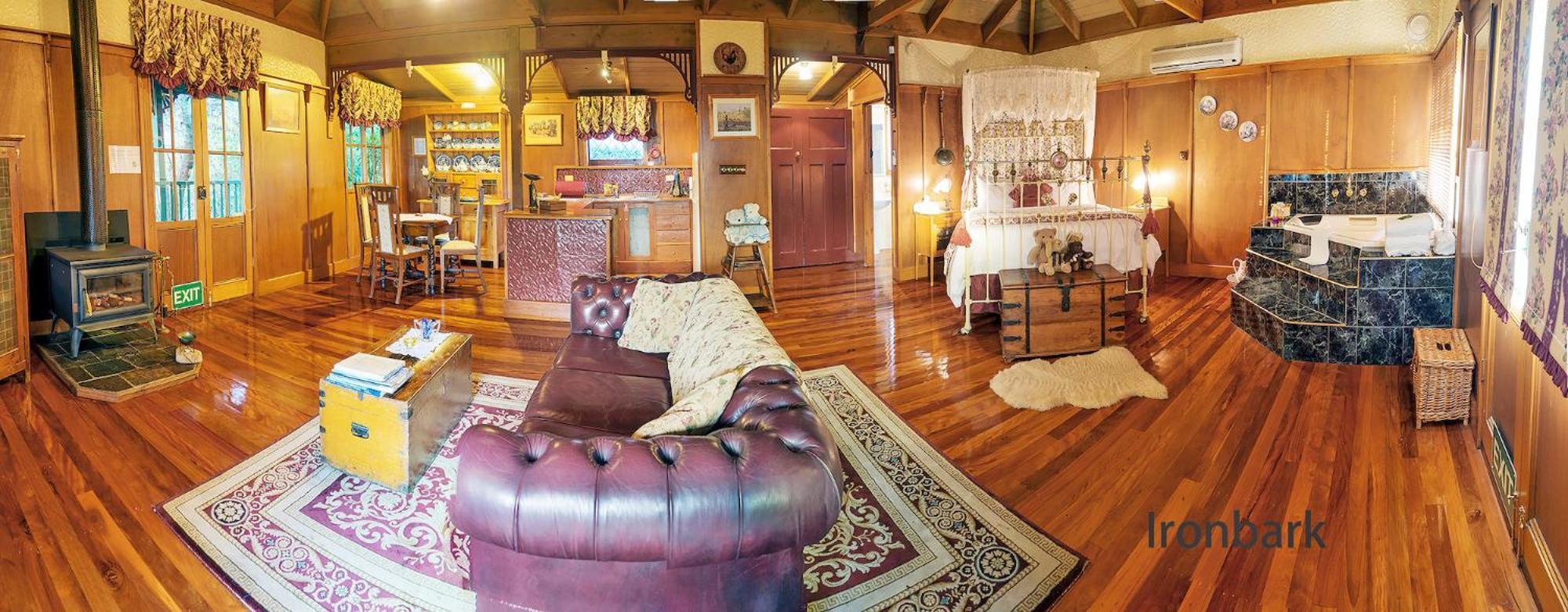 Observatory Cottages Маунт-Данденонг Номер фото